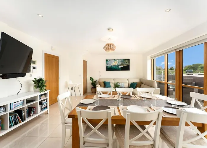 144 - アパート クリフデン